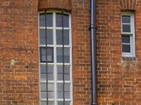 05-window-detail