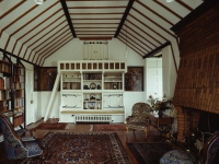 01-red-house-interior